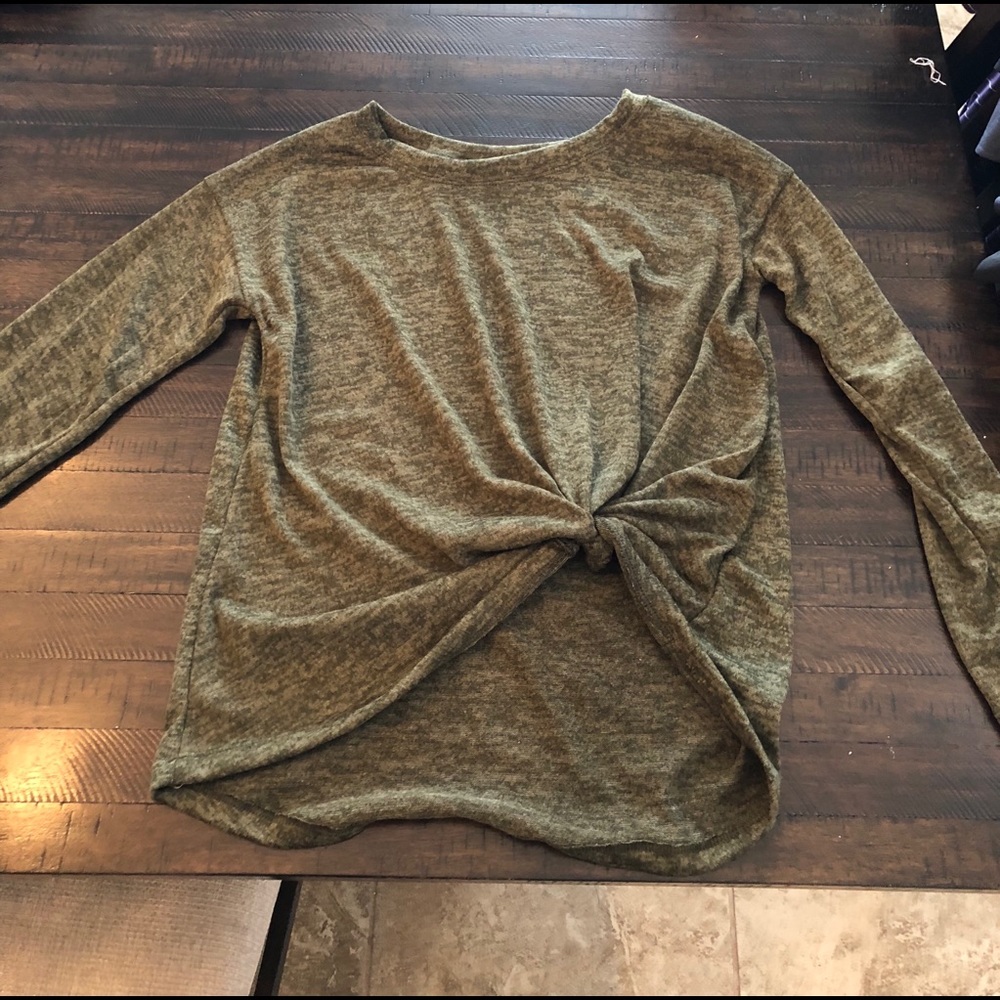 Rags and Couture twisty front sweater - Picture 2 of 4
